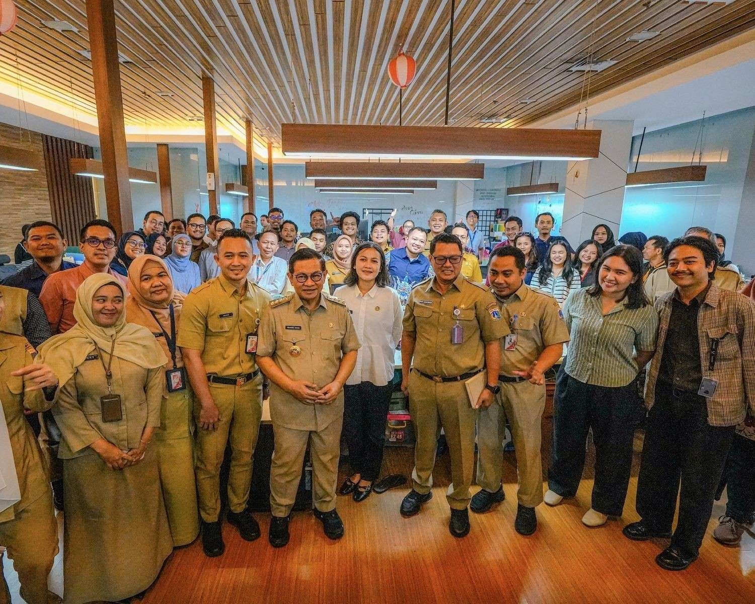 JAKI CRM Smart Governance